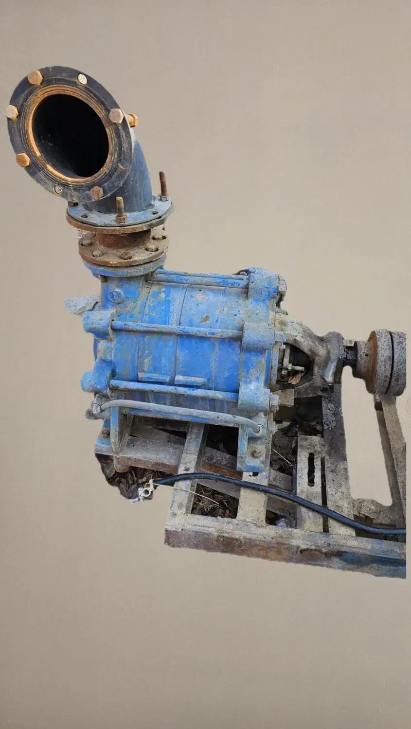 موتور و پمپ آب (رومانی)