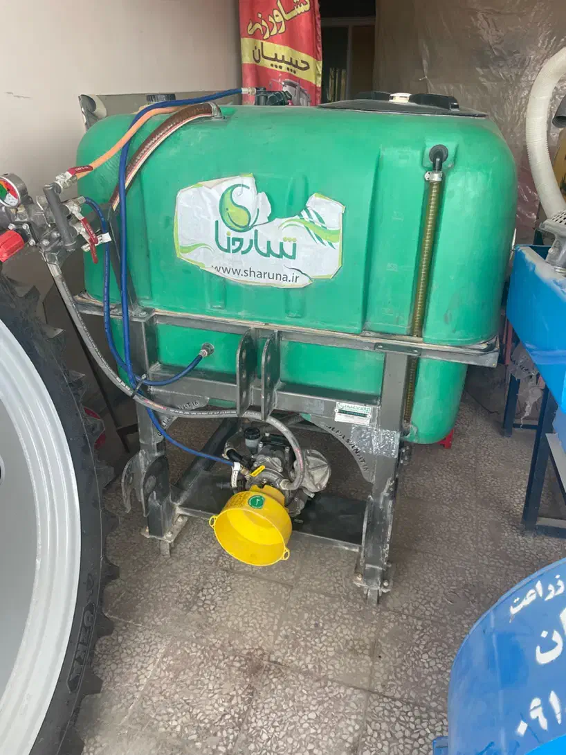 سمپاش ۶۰۰ لیتری درحد صفر