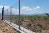 خدمات باغبانی. فنس کشی. چاله کنی. دیوار کشی