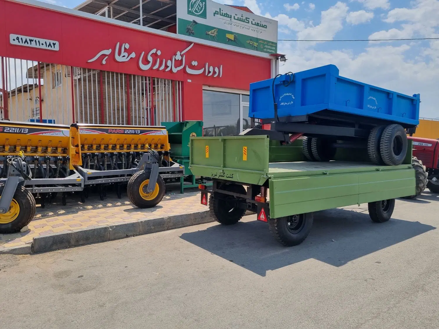 تریلی ۴ چرخ
